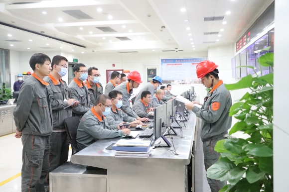 1-喜迎二十大 保电国庆节_副本.jpg