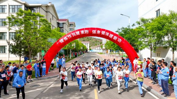 1--【幸福清能】暖心折务转达“工会温度”，，，，，专心用情当好职工“外家人”.jpg